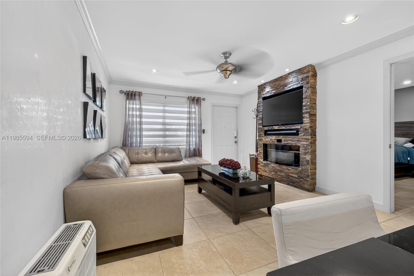 GATELAND VILLAGE SEC E CO - Residential