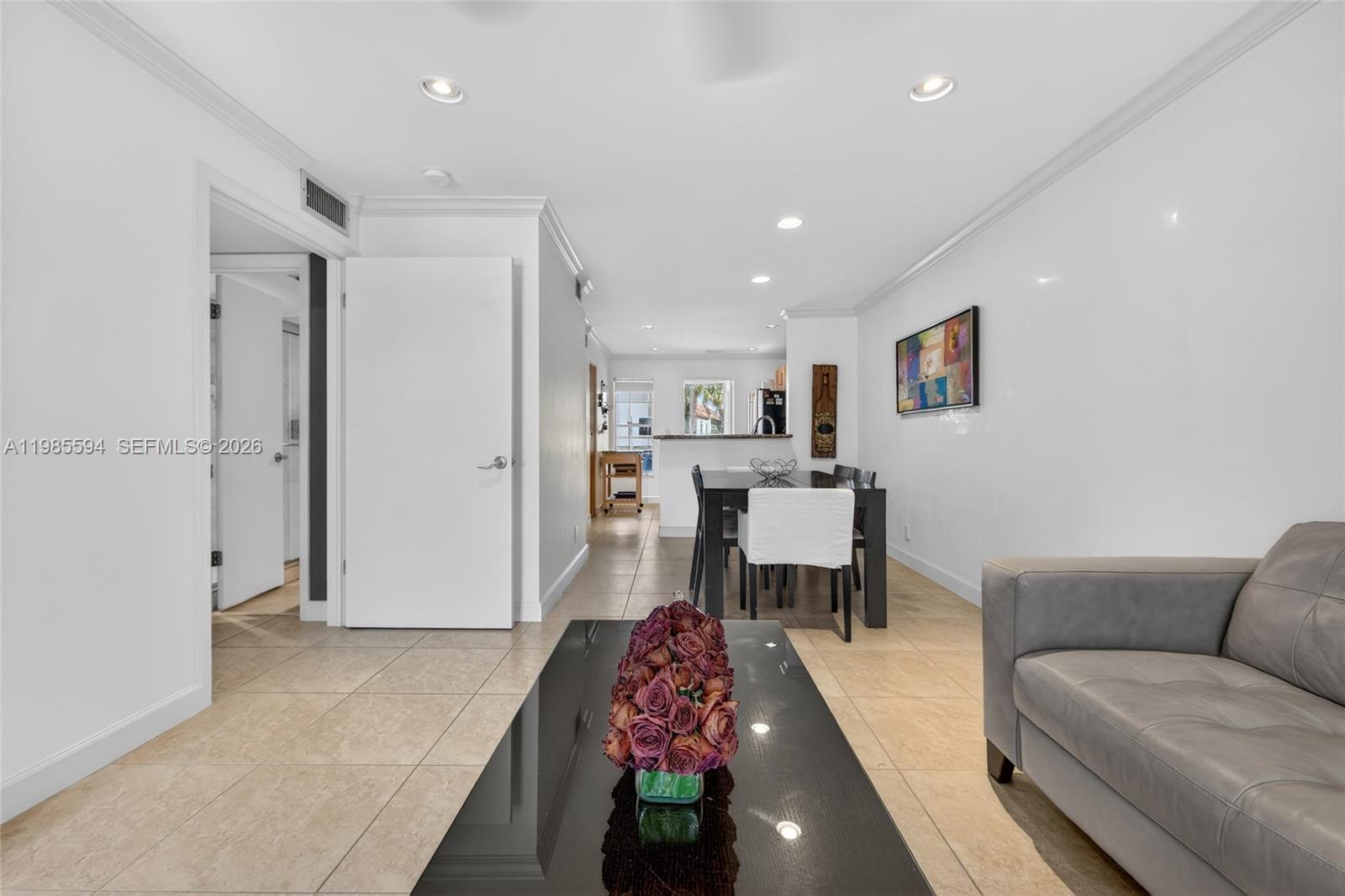 GATELAND VILLAGE SEC E CO - Residential