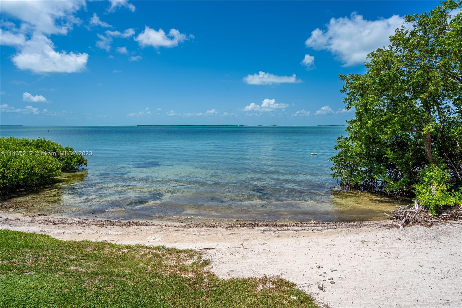BUTTONWOOD BAY CLUB CONDO - Residential