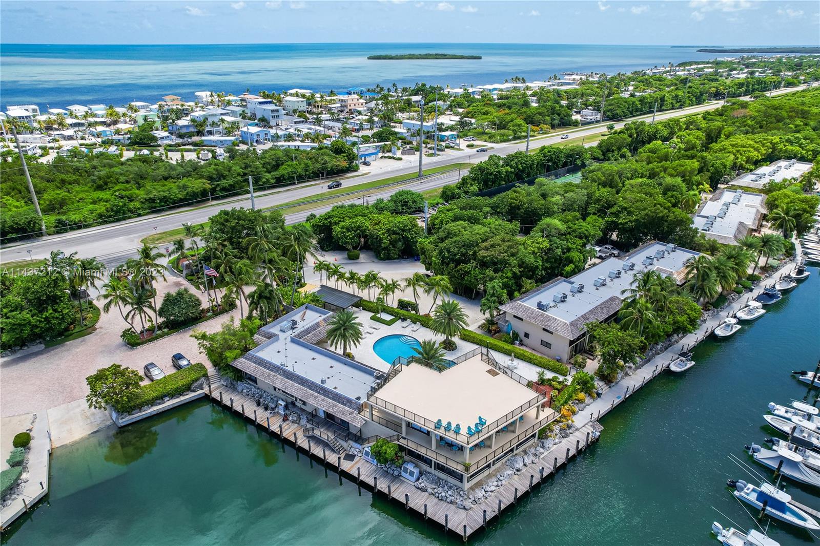 BUTTONWOOD BAY CLUB CONDO - Residential