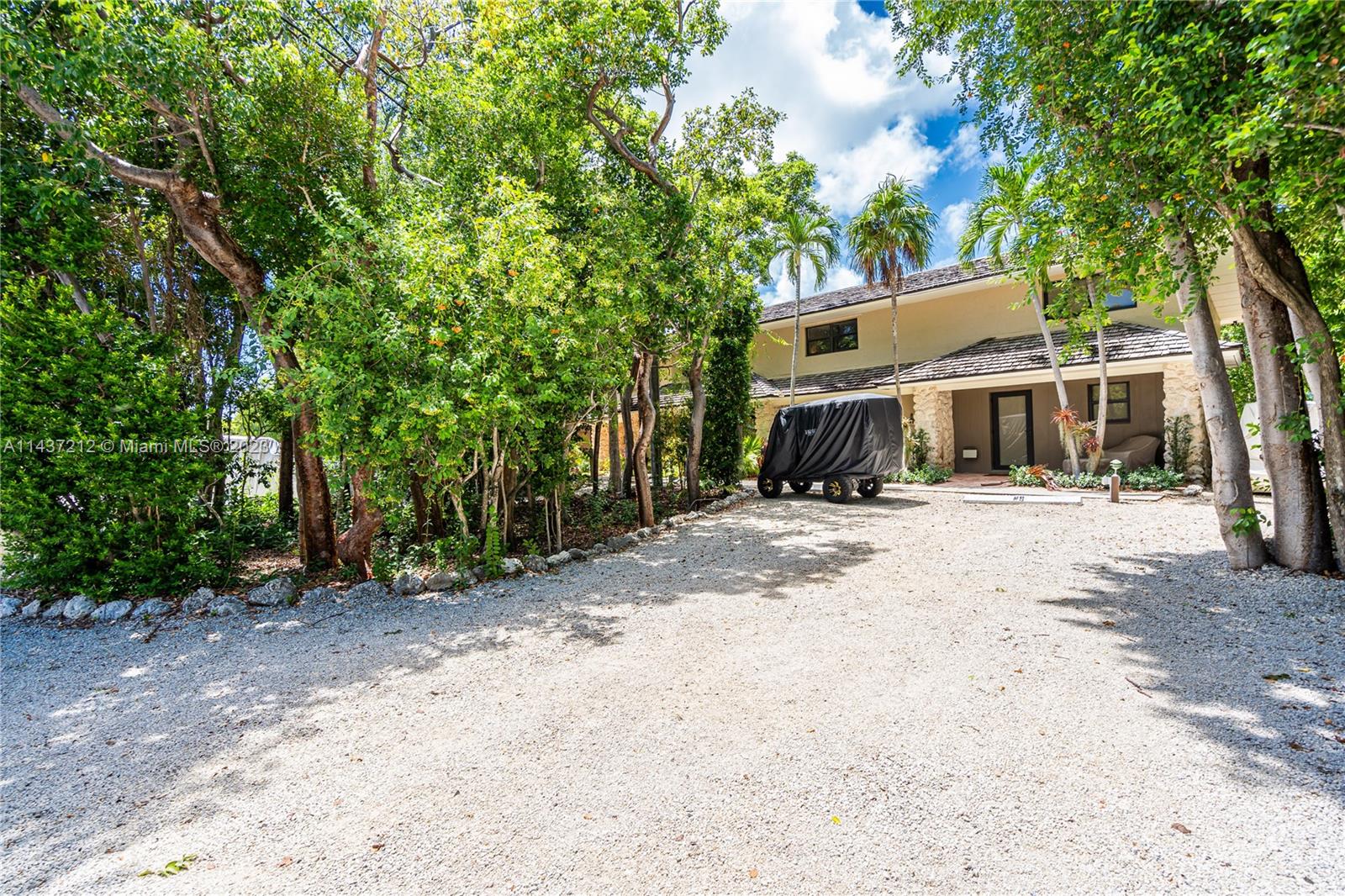 BUTTONWOOD BAY CLUB CONDO - Residential