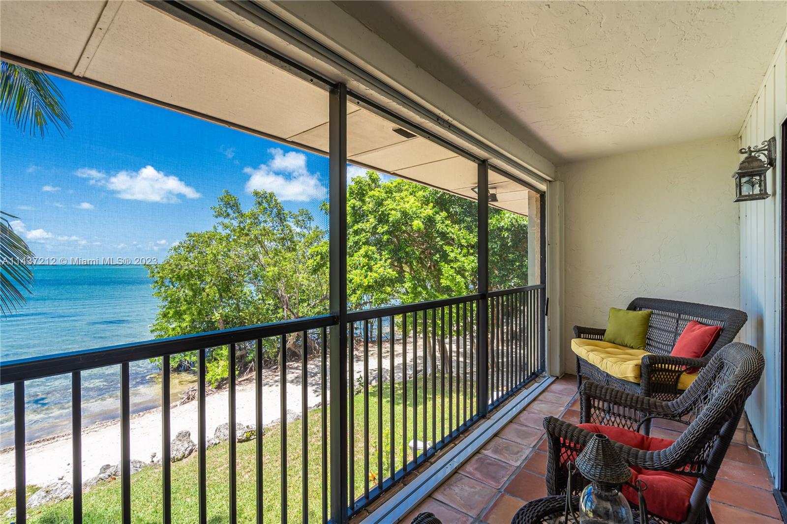 BUTTONWOOD BAY CLUB CONDO - Residential