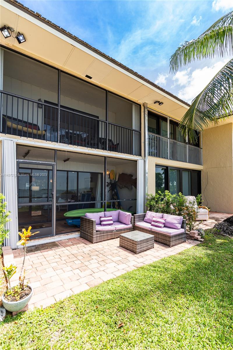 BUTTONWOOD BAY CLUB CONDO - Residential