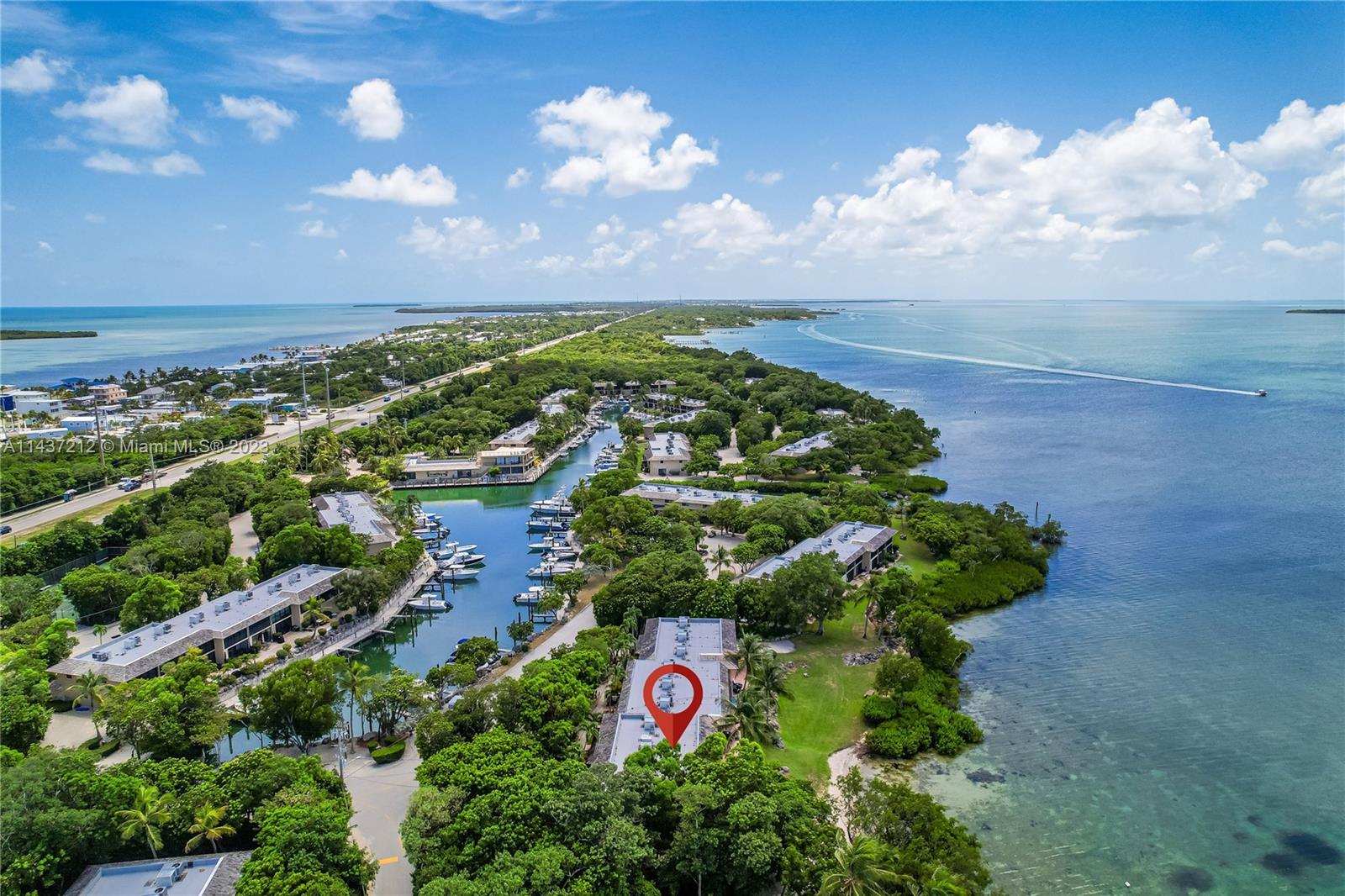 BUTTONWOOD BAY CLUB CONDO - Residential