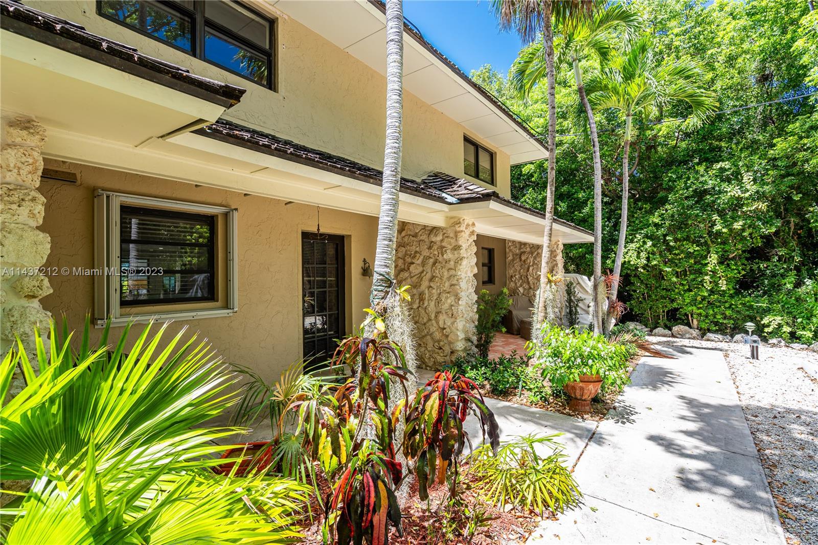 BUTTONWOOD BAY CLUB CONDO - Residential
