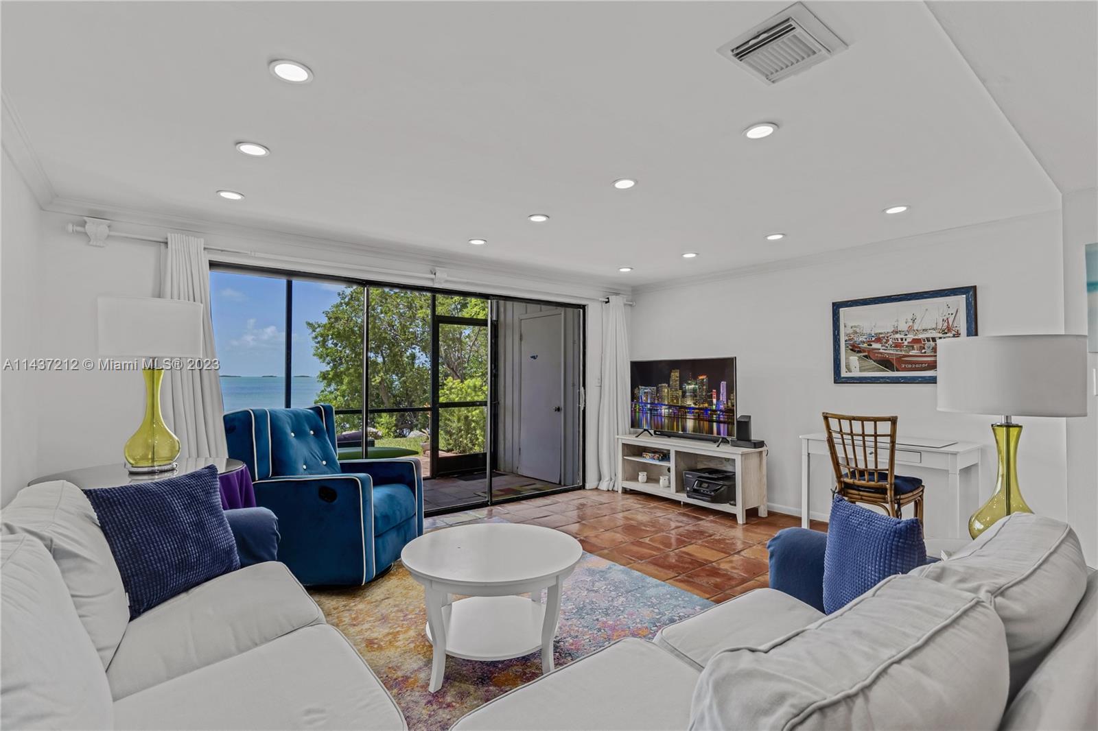 BUTTONWOOD BAY CLUB CONDO - Residential