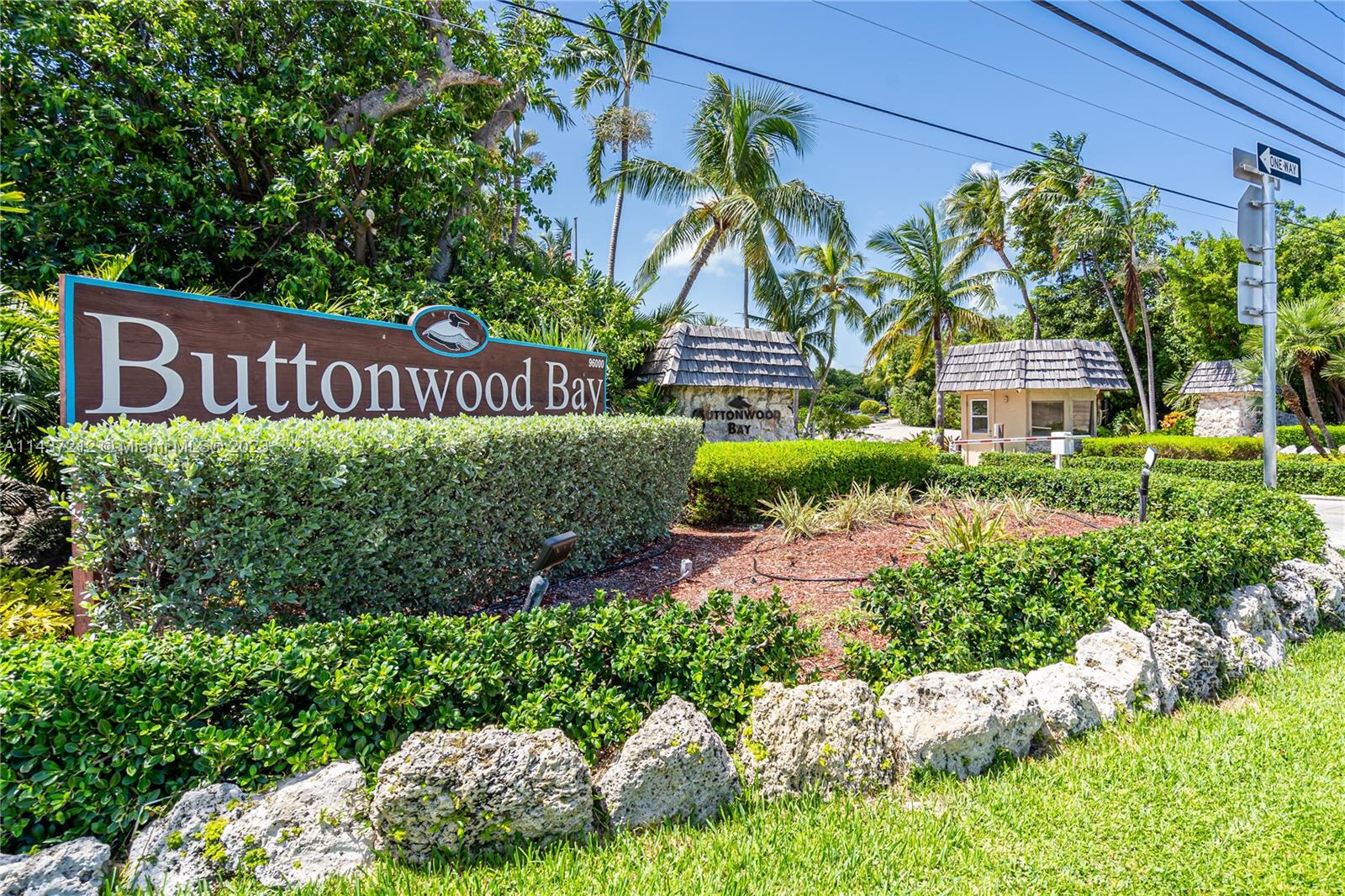 BUTTONWOOD BAY CLUB CONDO - Residential