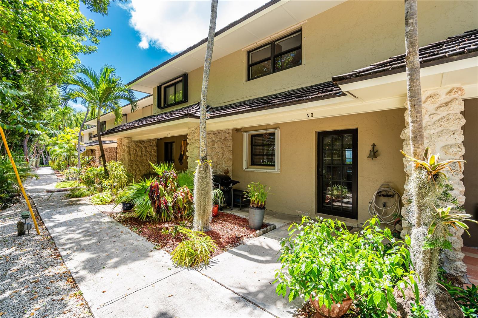 BUTTONWOOD BAY CLUB CONDO - Residential