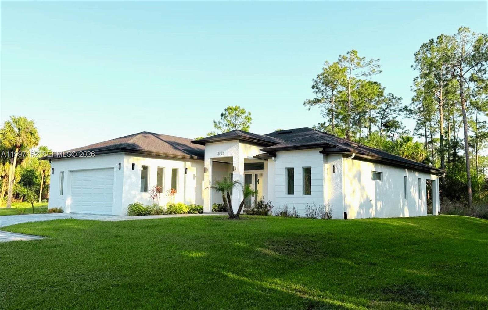 GOLDEN GATE ESTATES - Residential