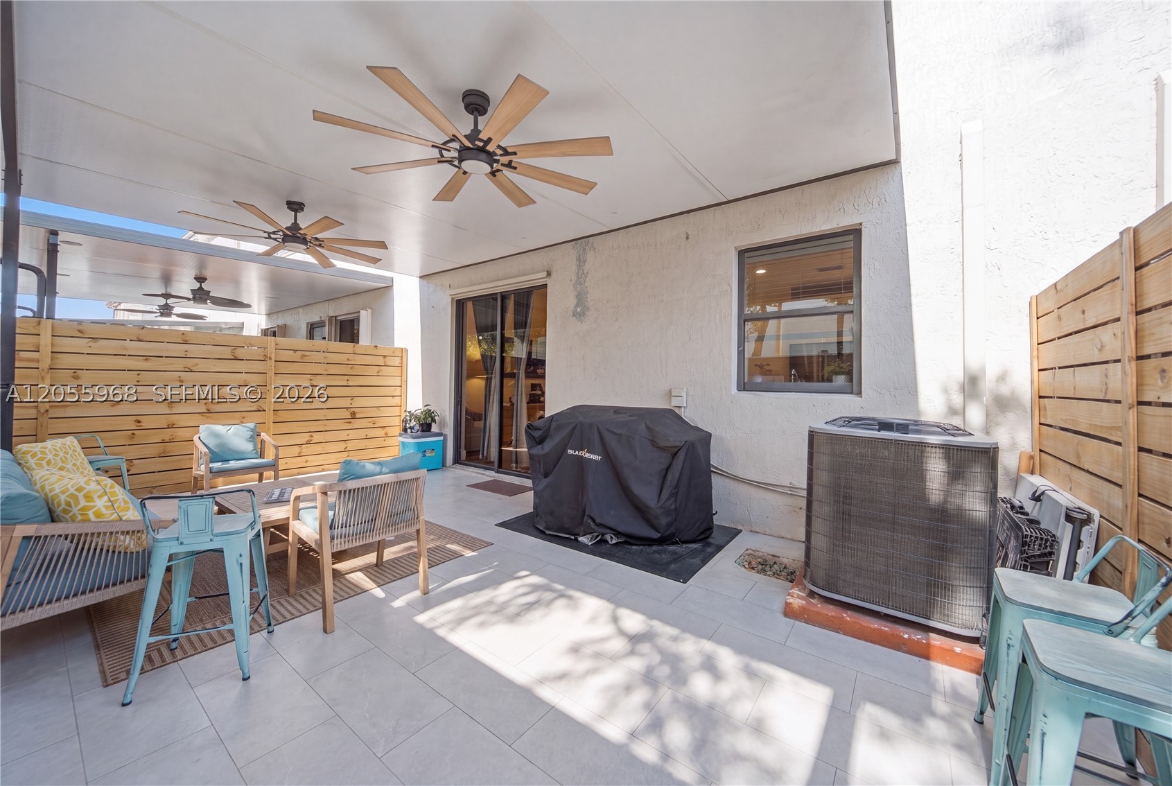 SILVER PALM EAST SEC THRE - Residential