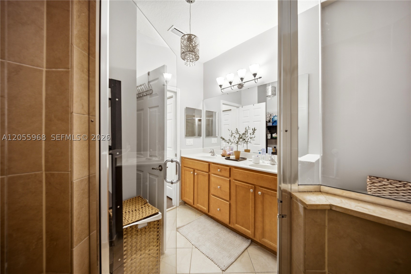 SILVER PALM EAST SEC THRE - Residential