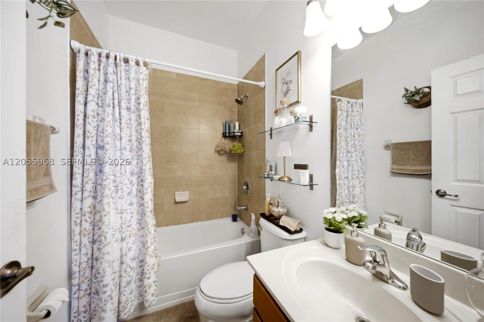 SILVER PALM EAST SEC THRE - Residential