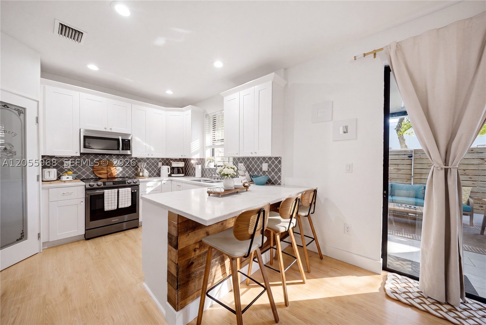 SILVER PALM EAST SEC THRE - Residential
