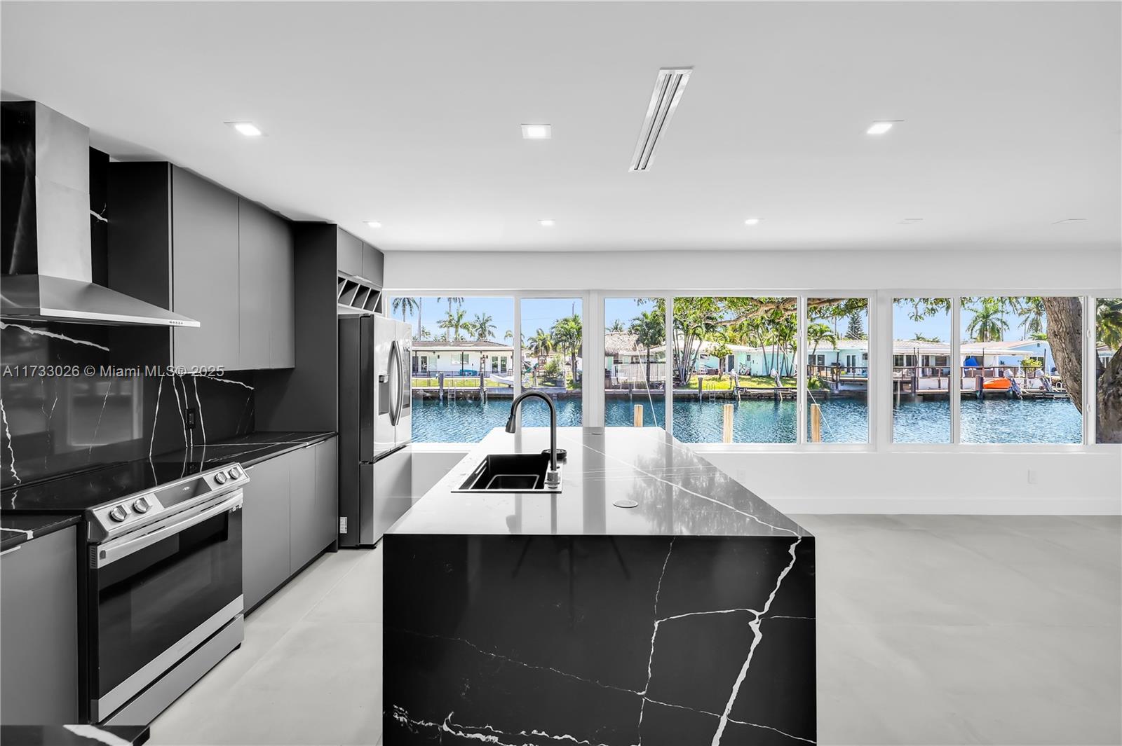 CYPRESS HARBOR 5TH SEC - Residential