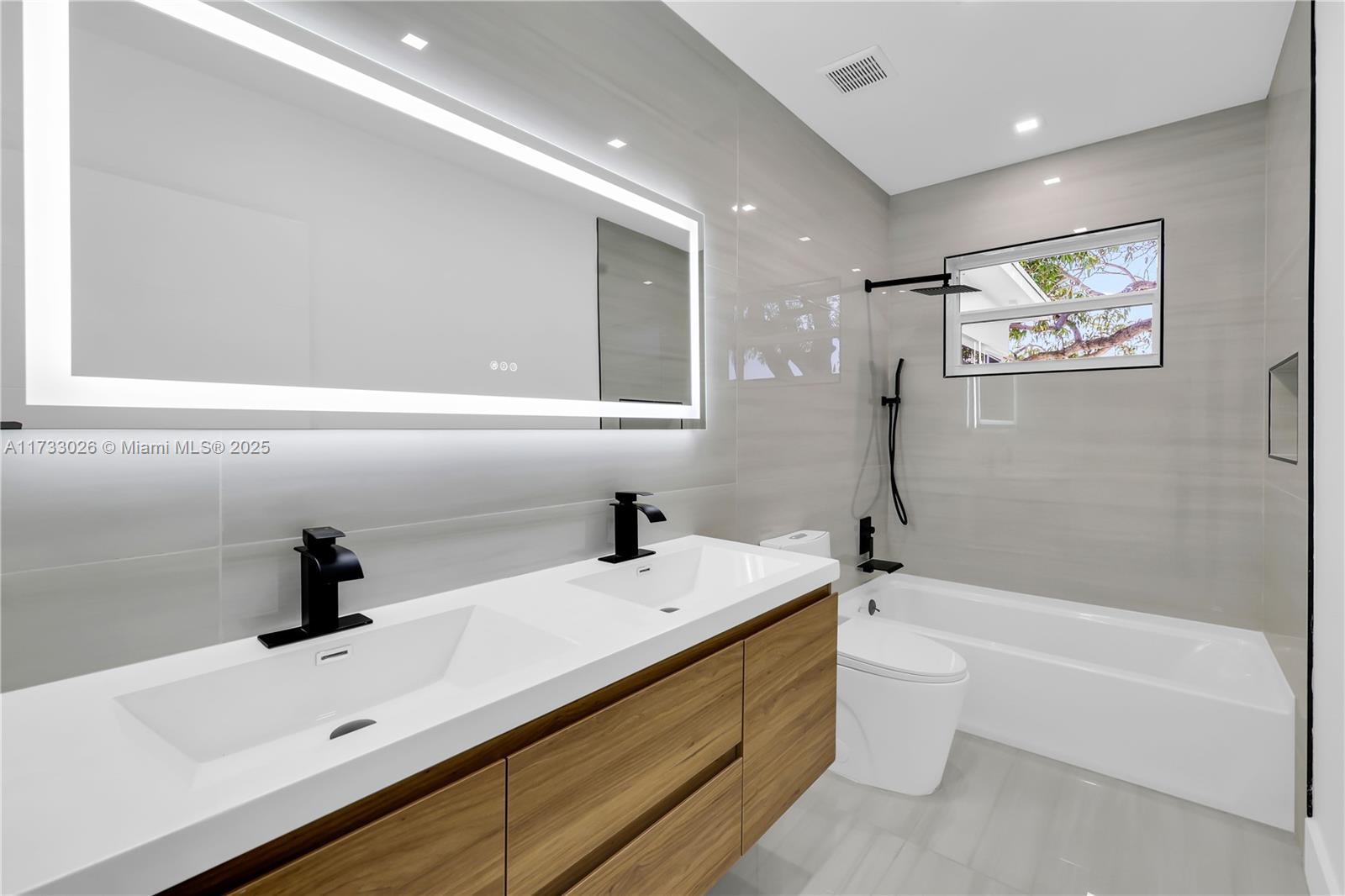 CYPRESS HARBOR 5TH SEC - Residential