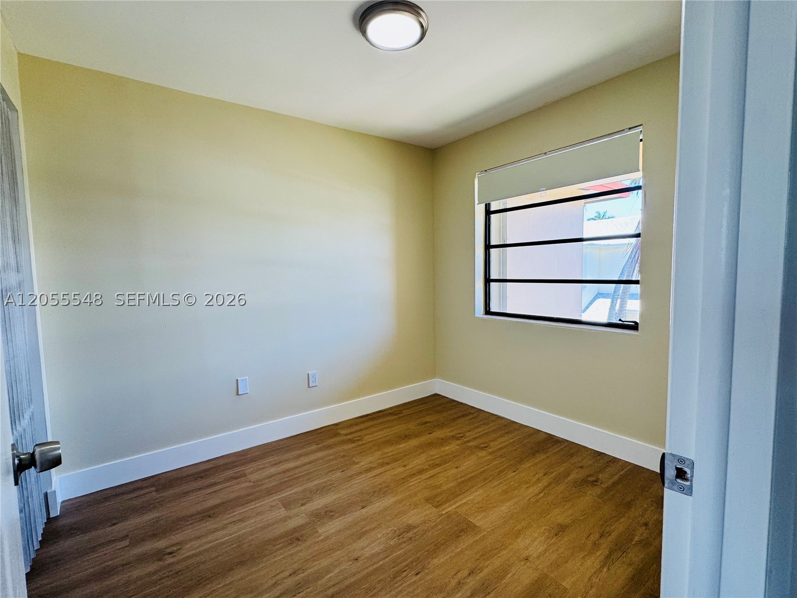 POINT ROYALE CONDO NO 5 - Residential Lease