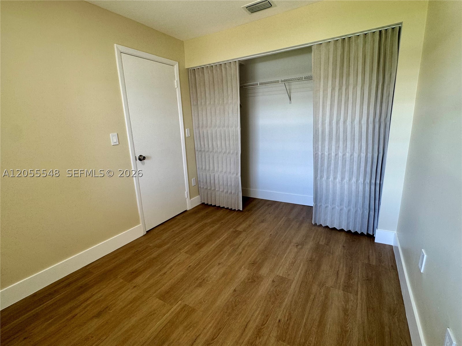 POINT ROYALE CONDO NO 5 - Residential Lease