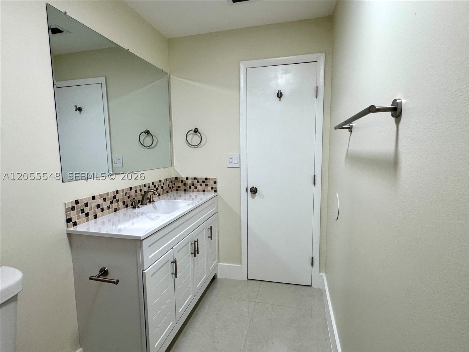 POINT ROYALE CONDO NO 5 - Residential Lease