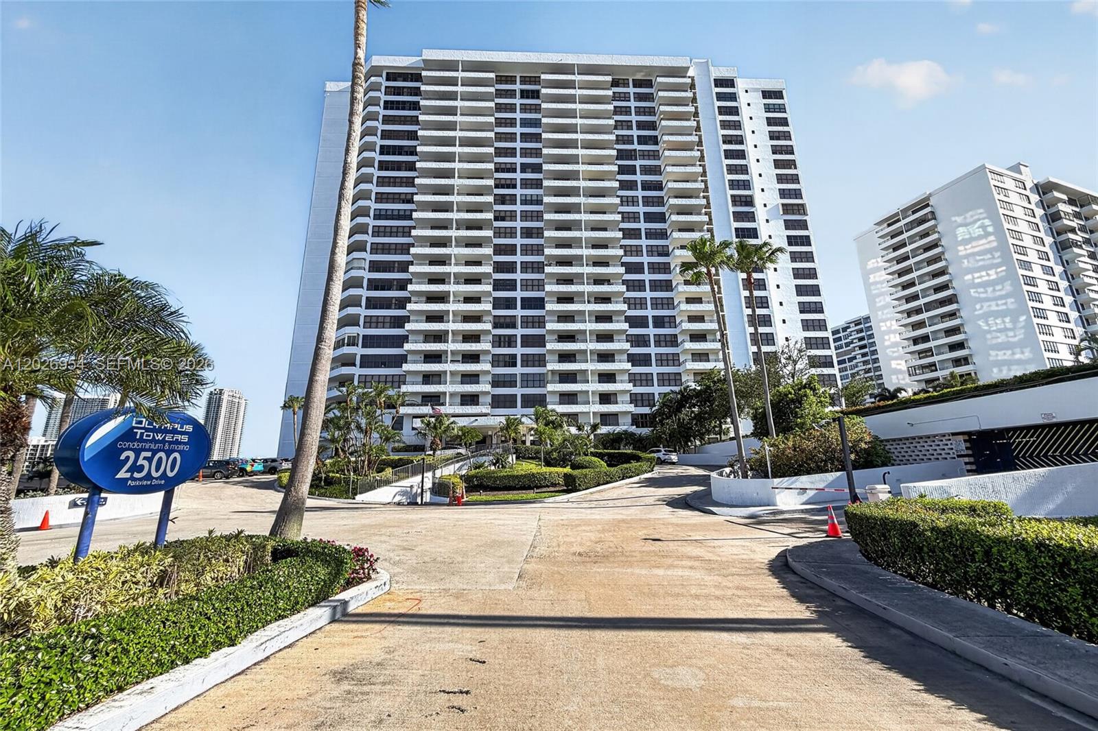 OLYMPUS CONDO PHASE - Residential