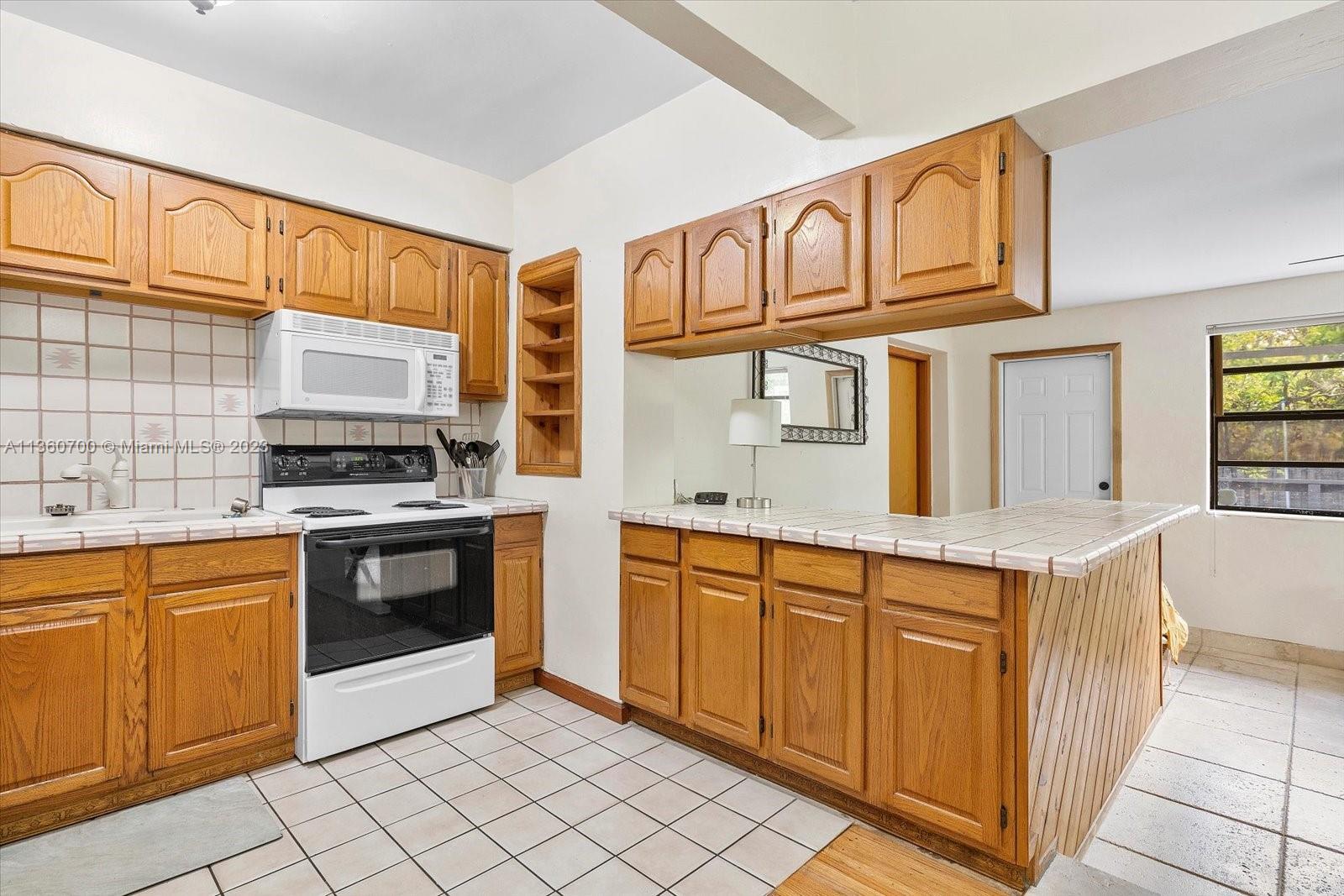 REV PL OF COUNTRY CLUB ES - Residential