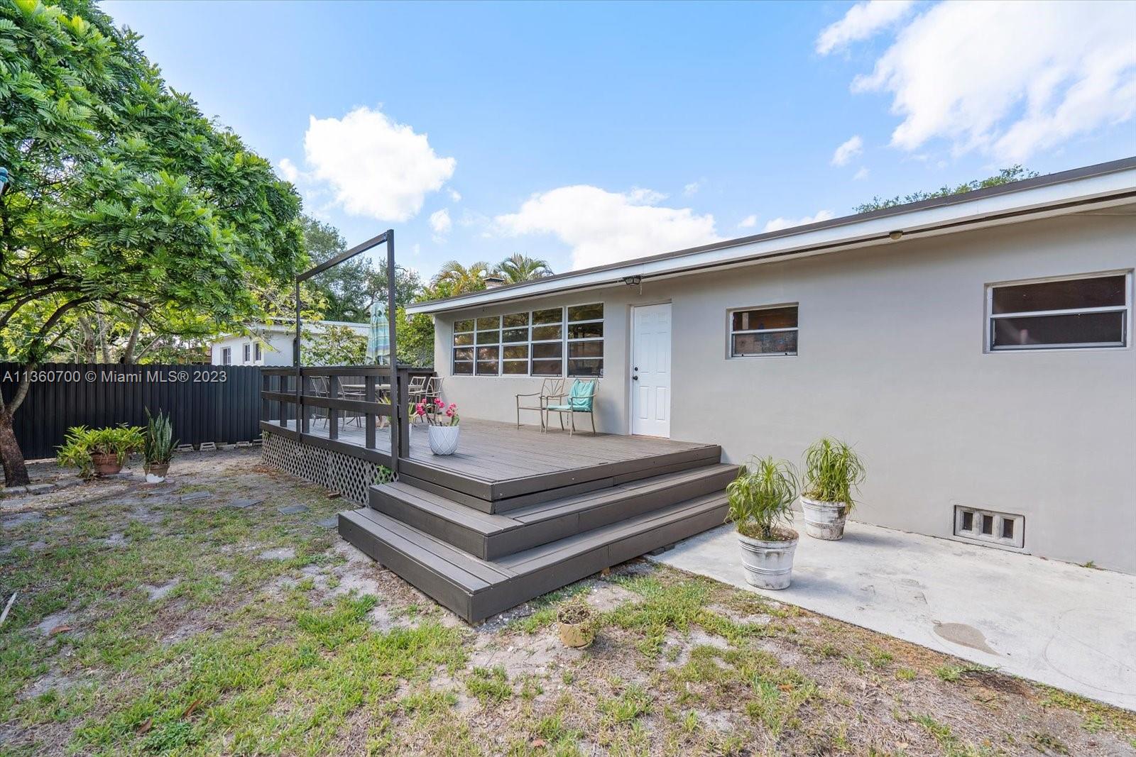 REV PL OF COUNTRY CLUB ES - Residential