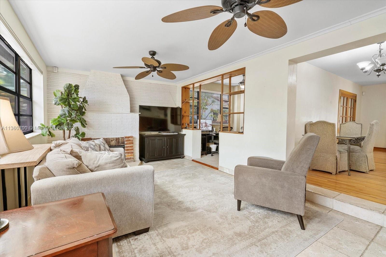 REV PL OF COUNTRY CLUB ES - Residential