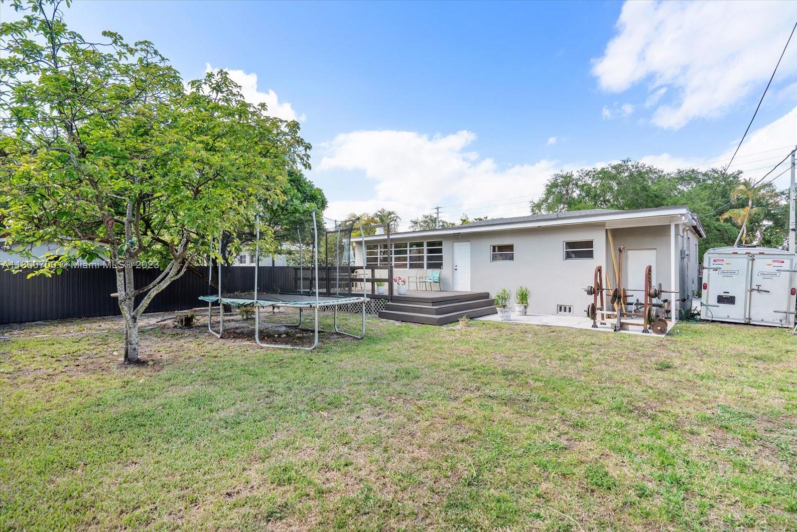 REV PL OF COUNTRY CLUB ES - Residential