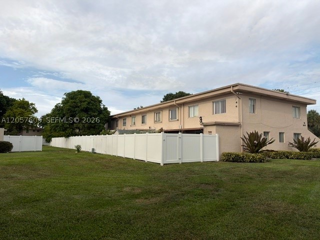 TOWNHOMES OF ORIOLE II - Residential