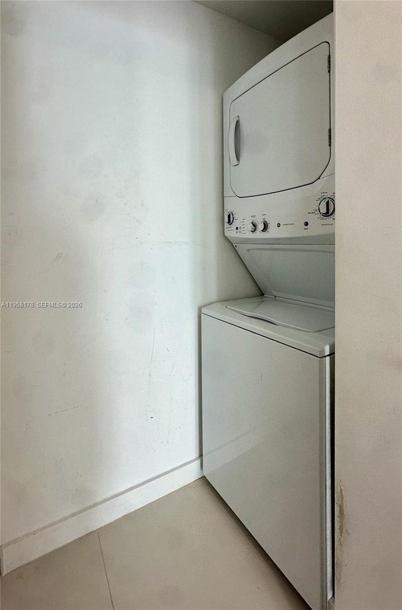 1300 S MIAMI AVENUE CONDO - Residential Lease