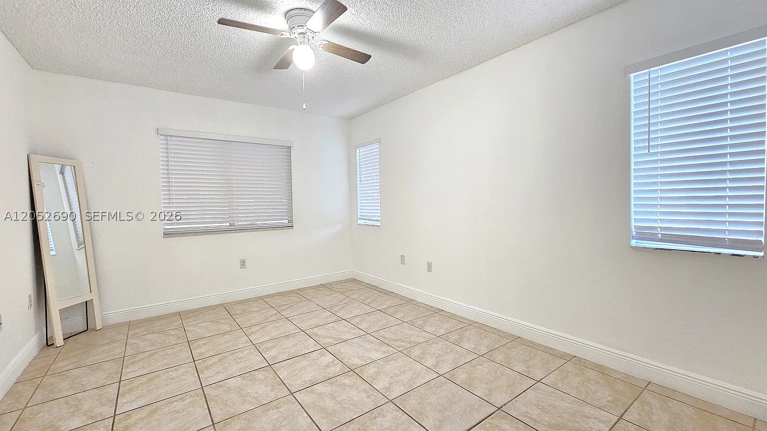 WEST PERRINE ADDN - Residential Lease