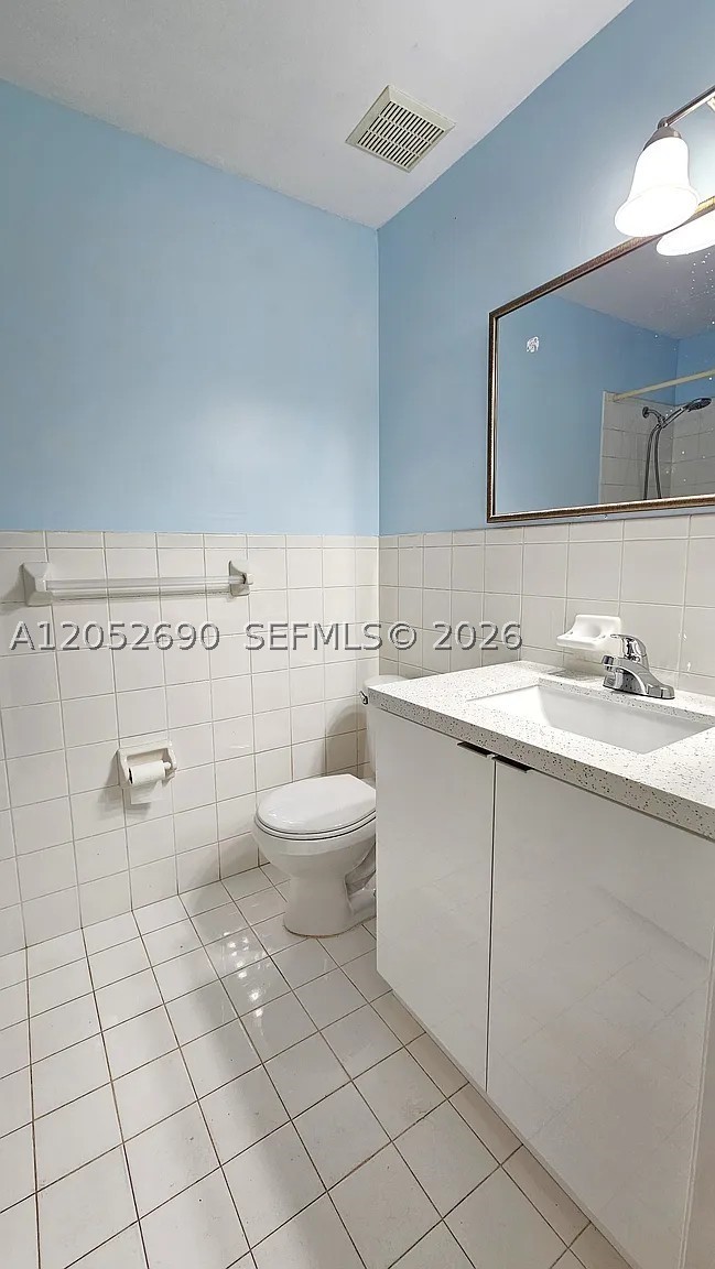 WEST PERRINE ADDN - Residential Lease