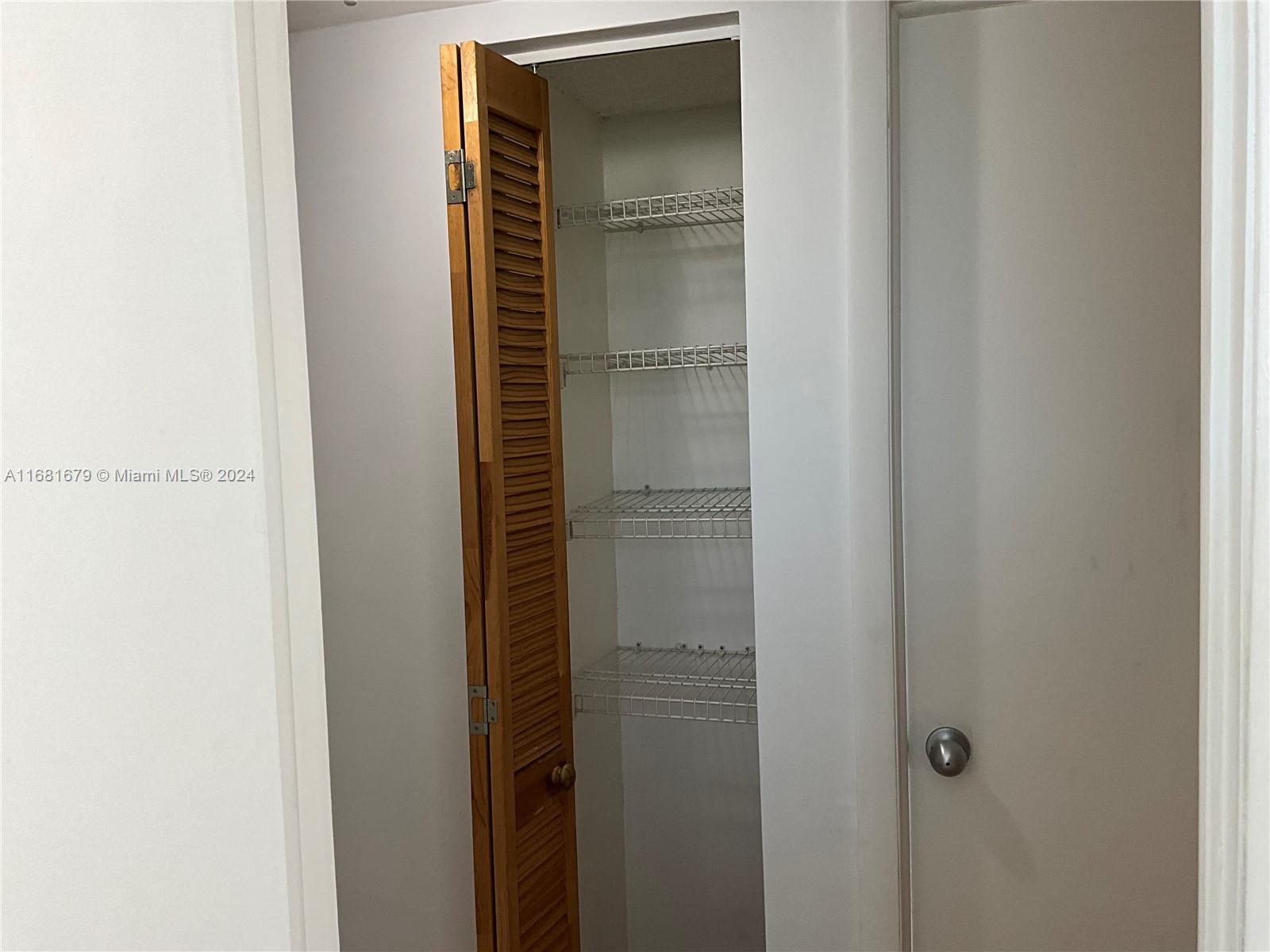 LOS SUENOS CONDO - Residential Lease