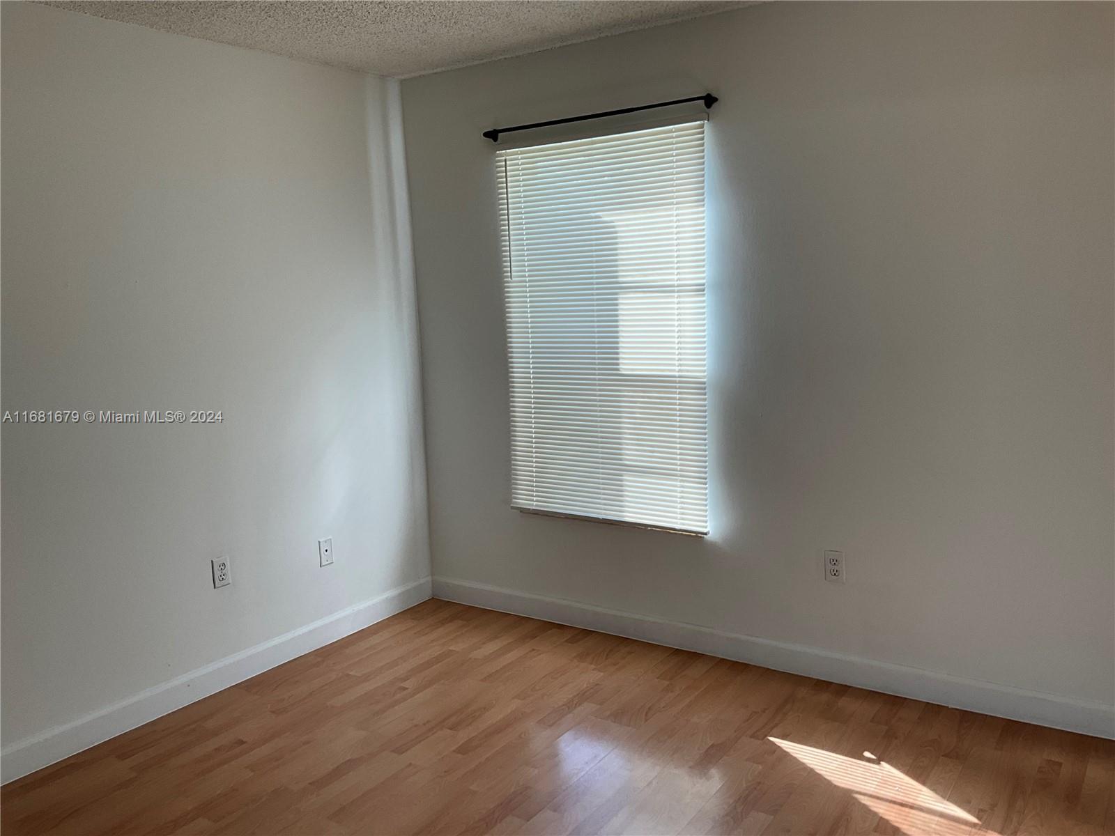 LOS SUENOS CONDO - Residential Lease