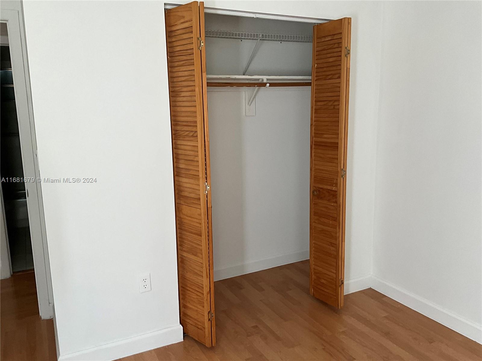 LOS SUENOS CONDO - Residential Lease
