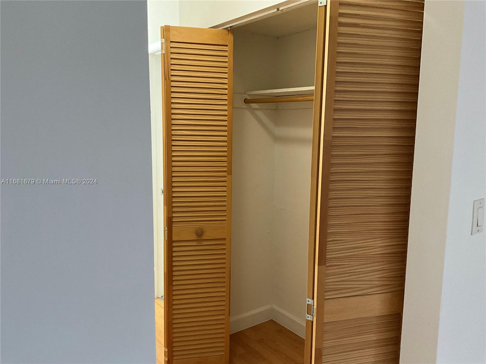 LOS SUENOS CONDO - Residential Lease