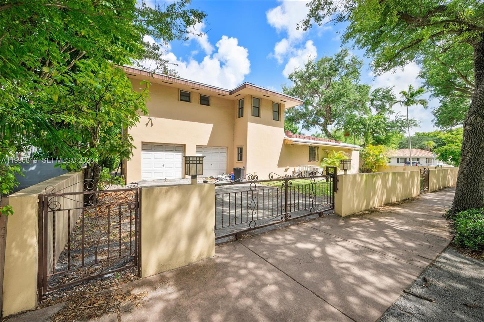 CORAL GABLES COUNTRY CLUB - Residential