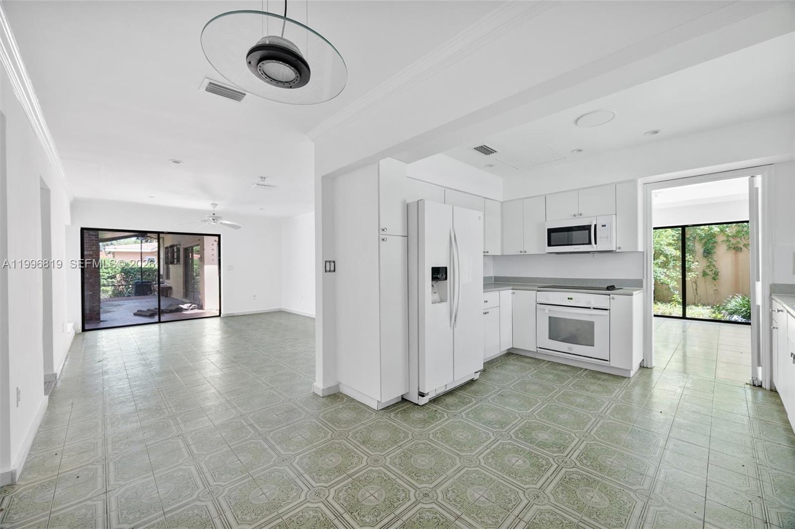 CORAL GABLES COUNTRY CLUB - Residential
