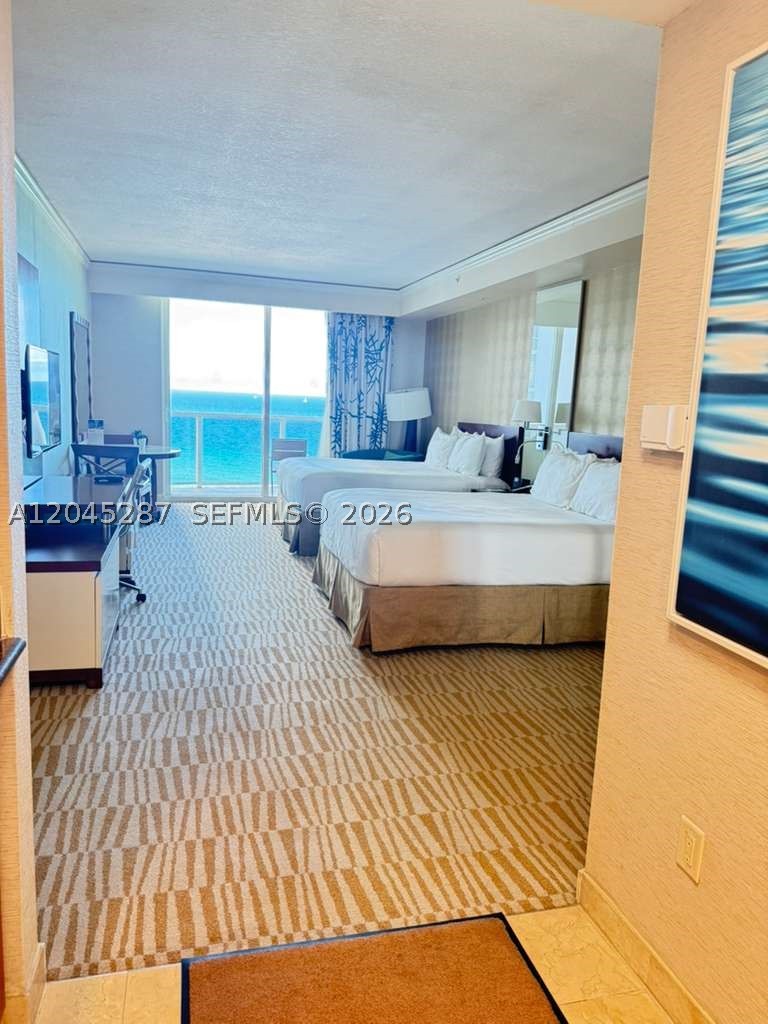 TRUMP INTERNATIONAL SONES - Residential
