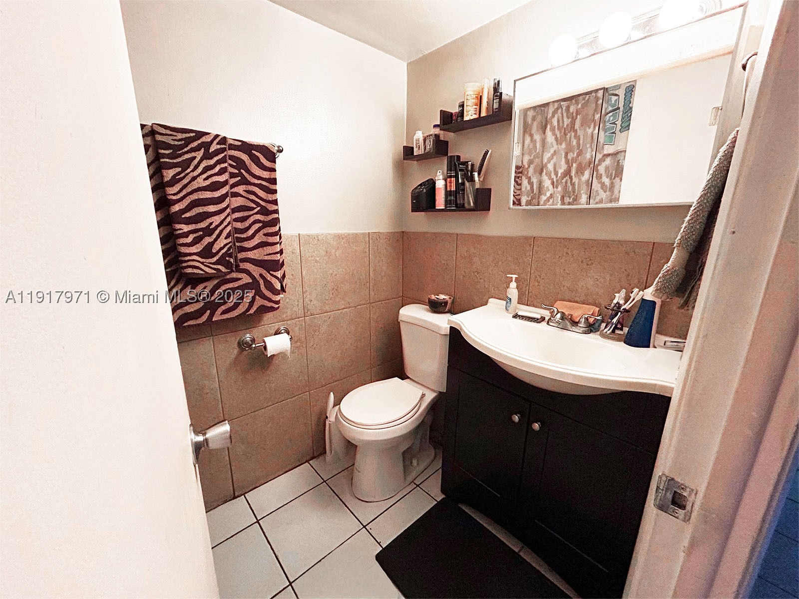 BAYCOURT TOWERS CONDO - Residential