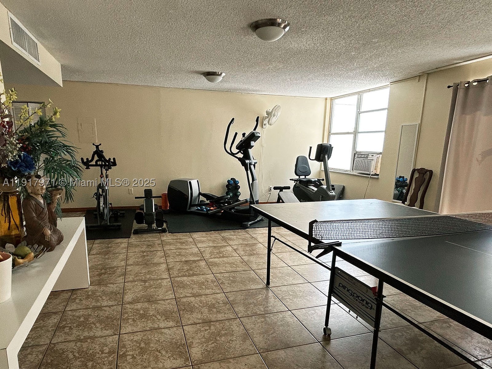 BAYCOURT TOWERS CONDO - Residential