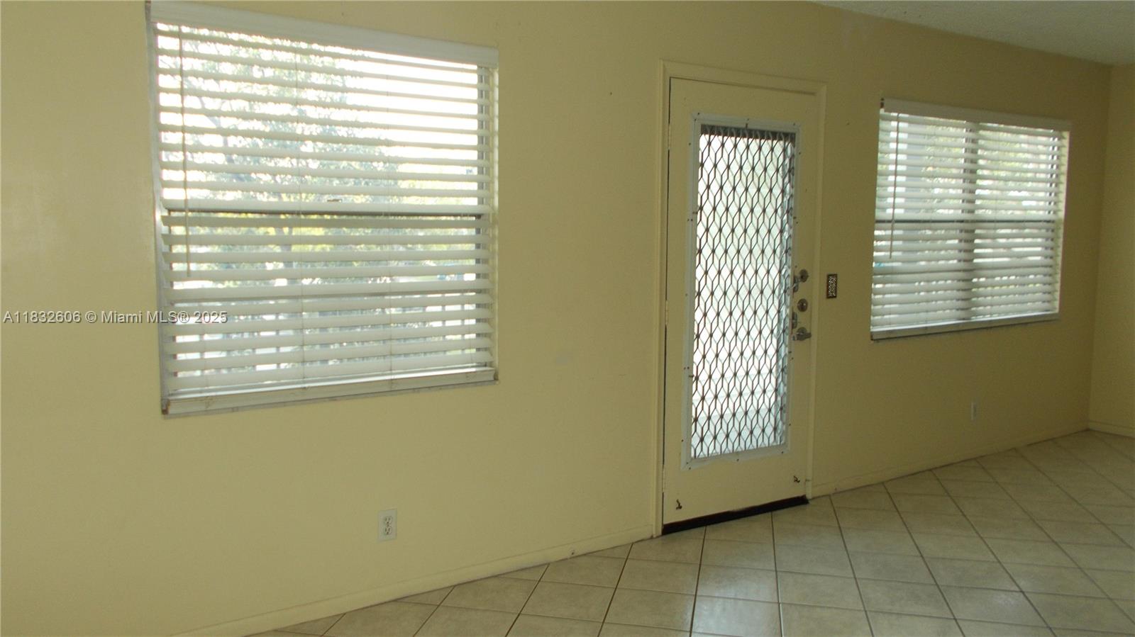 NEW HAMPTON AT CENTURY VI - Residential