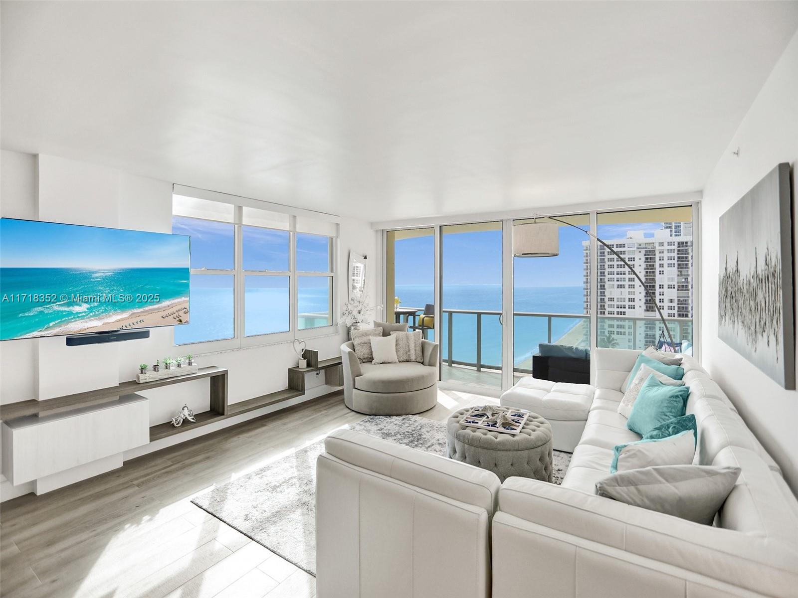 WAVE CONDO - Residential