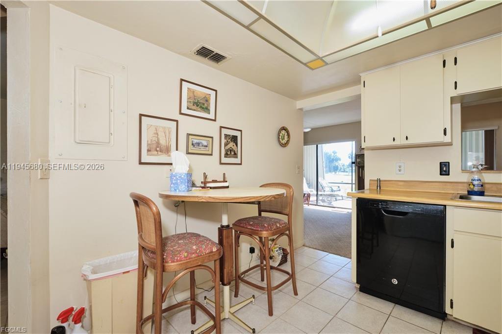 ST CLAIR GARDEN CONDO - Residential