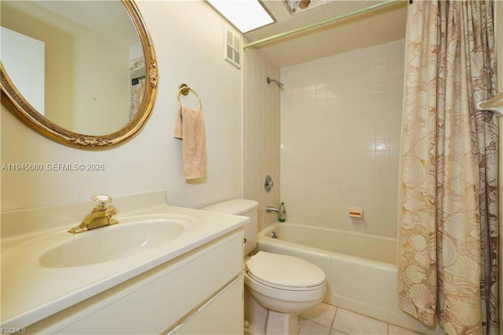ST CLAIR GARDEN CONDO - Residential