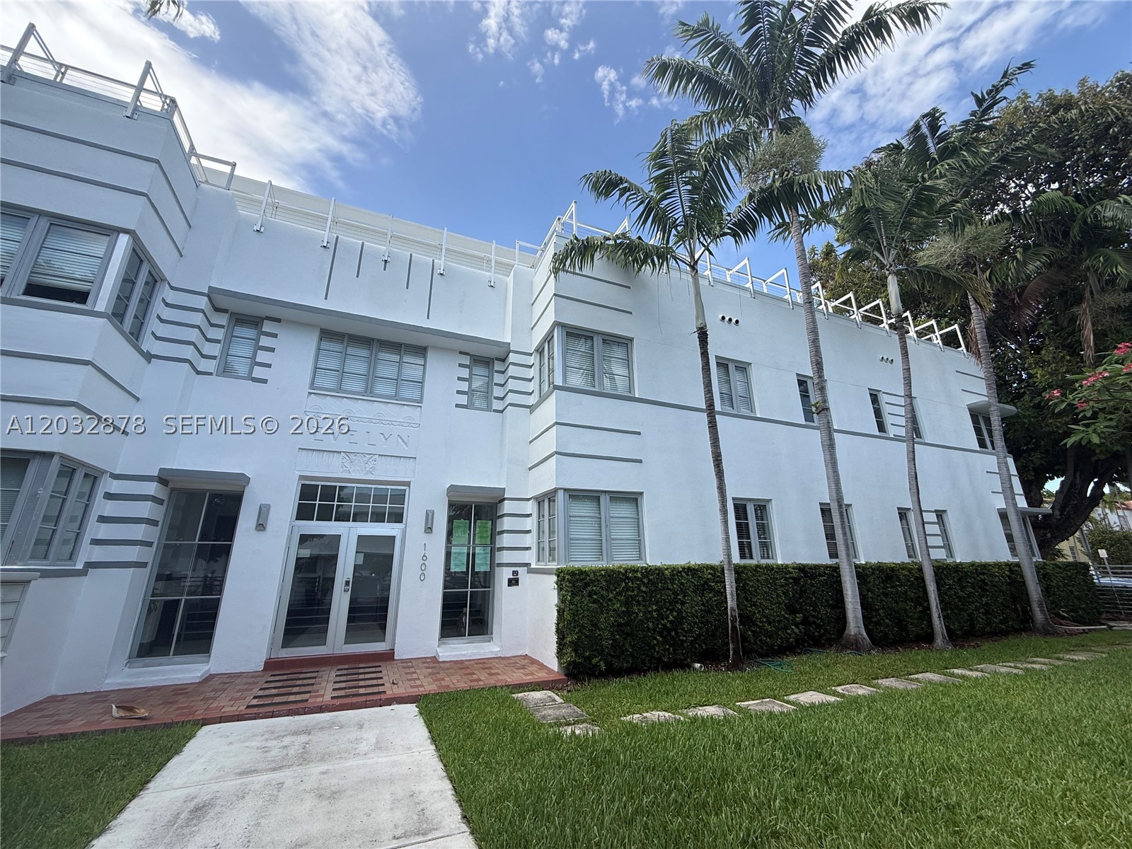 THE EVELYN CONDO - Residential Lease