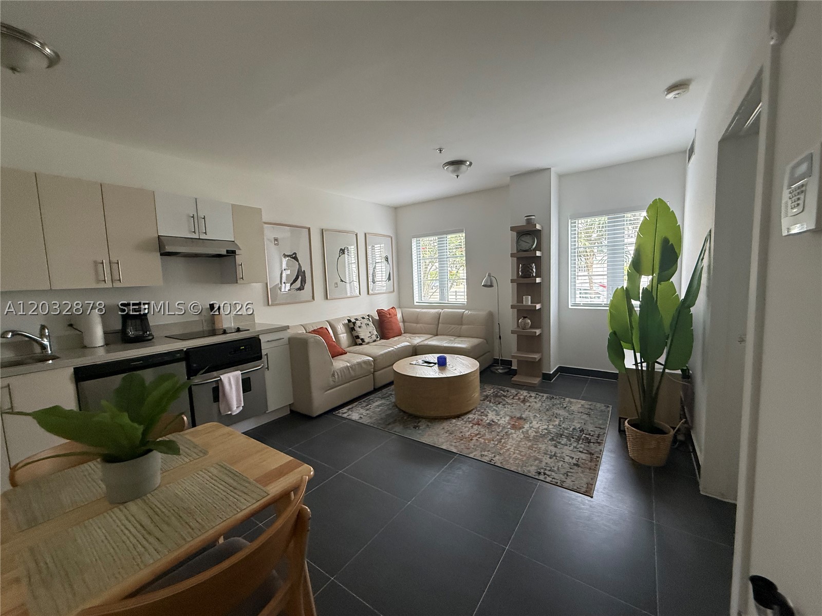 THE EVELYN CONDO - Residential Lease