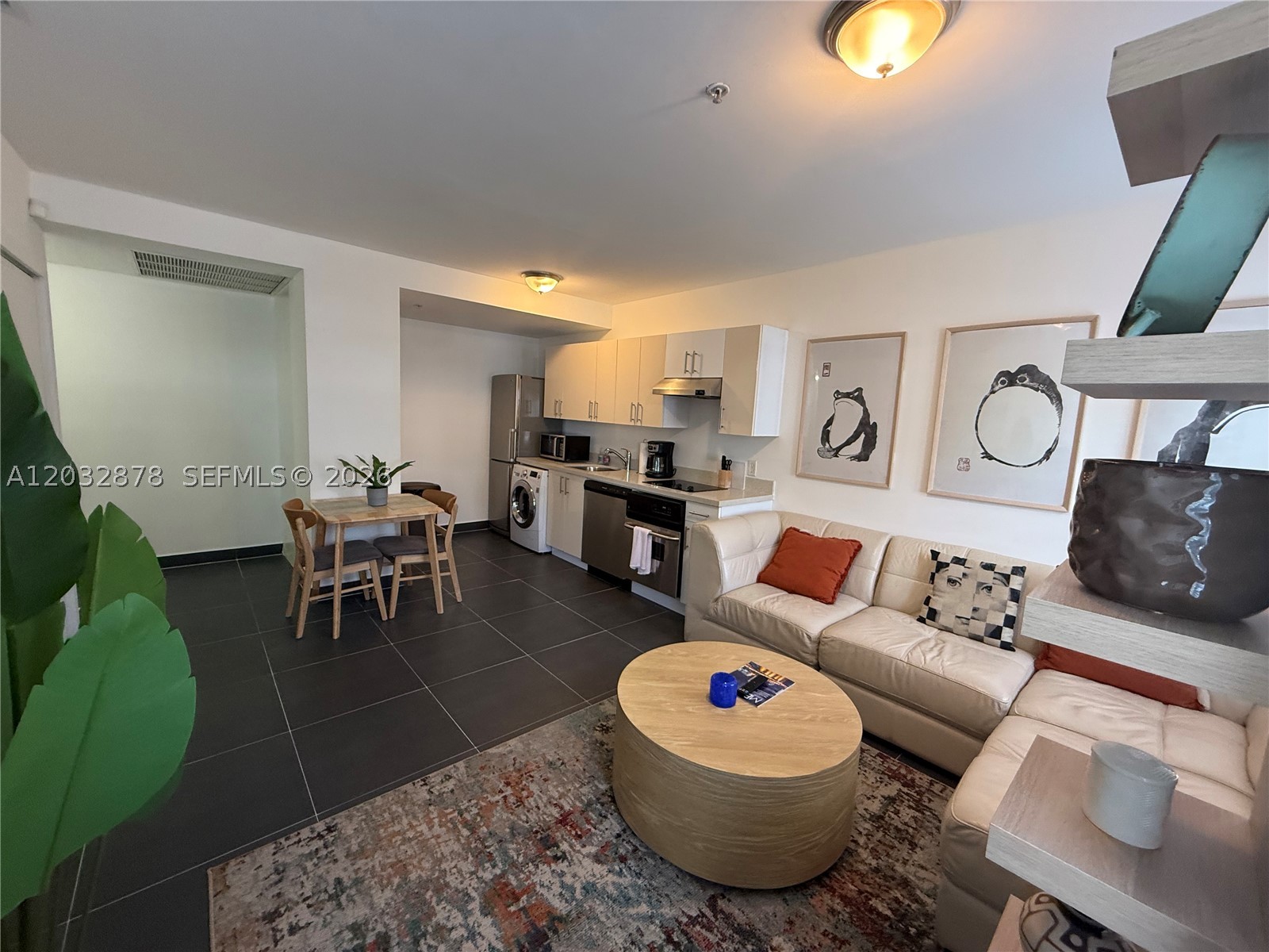 THE EVELYN CONDO - Residential Lease