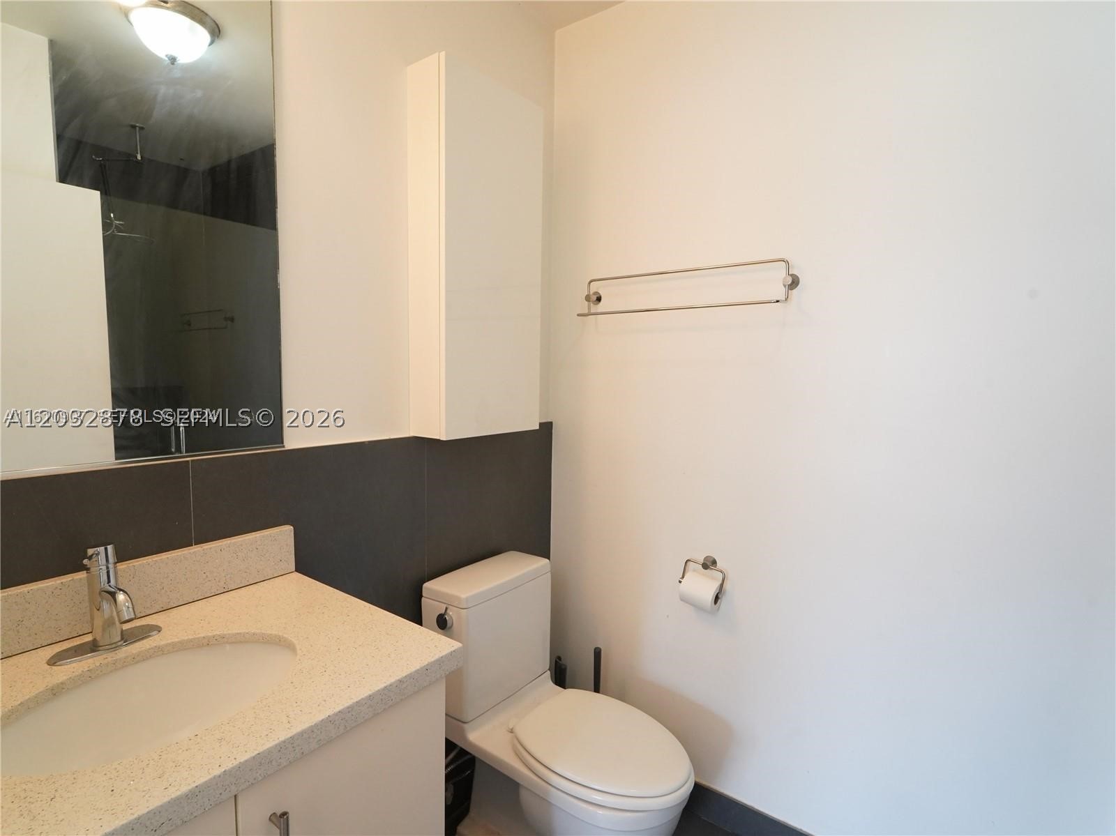 THE EVELYN CONDO - Residential Lease