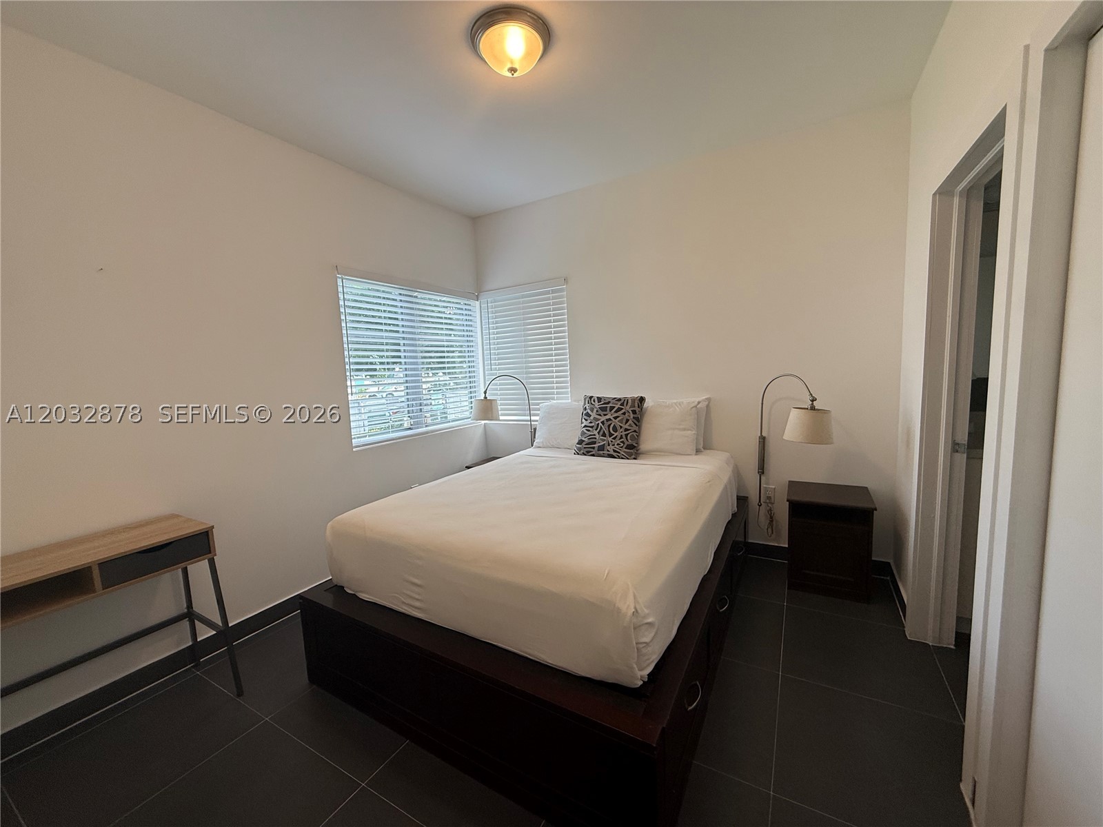 THE EVELYN CONDO - Residential Lease