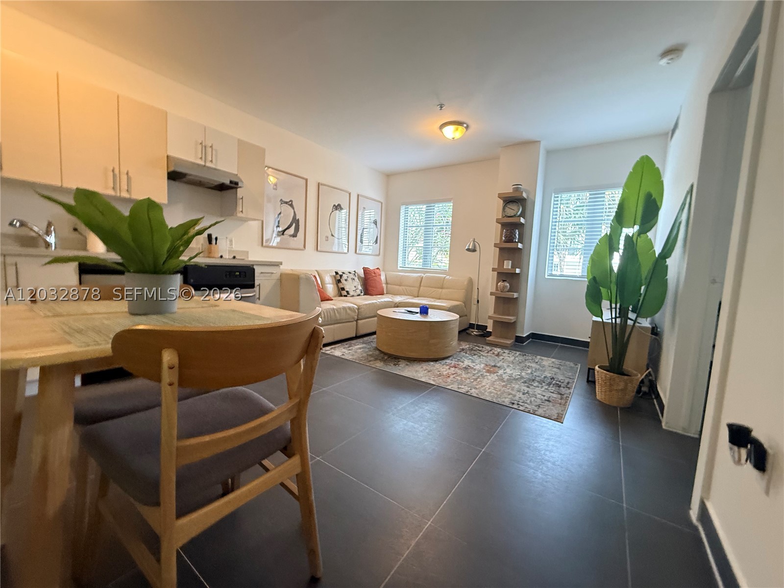 THE EVELYN CONDO - Residential Lease